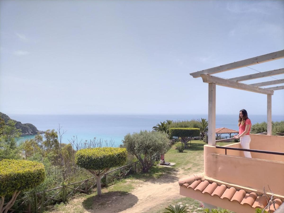 Residence Esmeraldo Capo Vaticano Luaran gambar