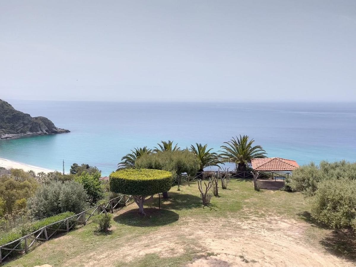 Residence Esmeraldo Capo Vaticano Luaran gambar